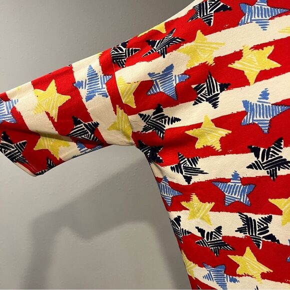 LuLaRoe Irma short sleeve fireworks print oversized top size small - Picture 3 of 10